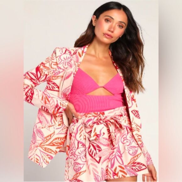 Lulus Miss Punctuality Beige Tropical Print Lightweight Blazer size small - Picture 1 of 6